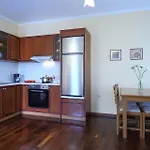 Corina * Apolpaina
