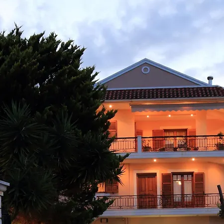 公寓 Corina Apolpaina