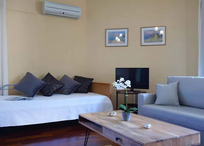 Corina Apartment Apolpaina